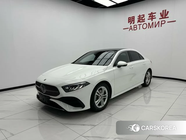 Mercedes-Benz Class A 2023 Белый из Китая, фото 4