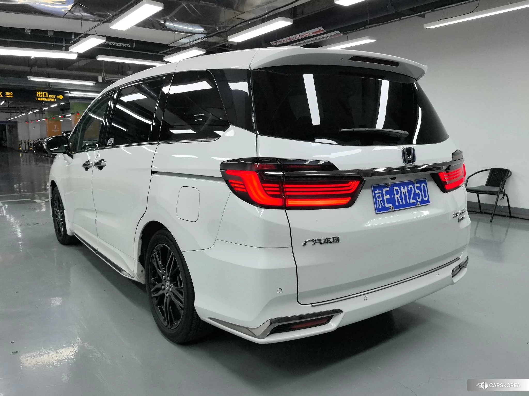 Honda Odyssey 2021 Белый из Китая, фото 4