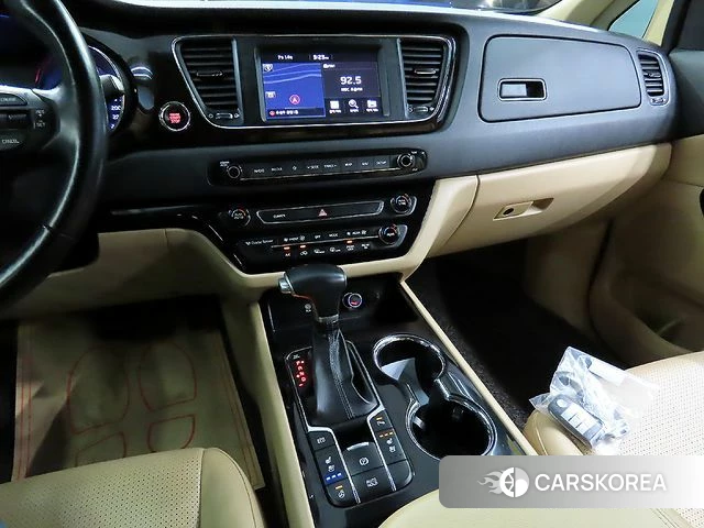 Kia The New Carnival 2018 Белый из Кореи, фото 4