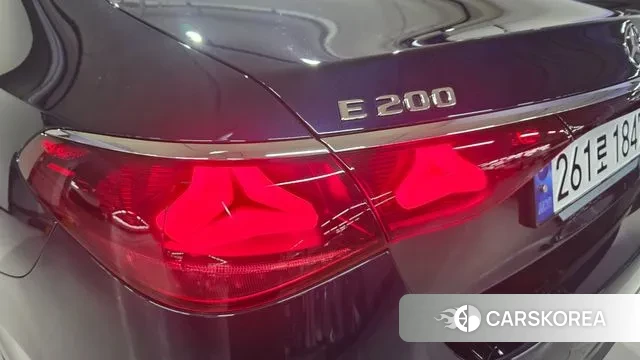 Mercedes-Benz E-Class W214 2024 Синий из Кореи, фото 4