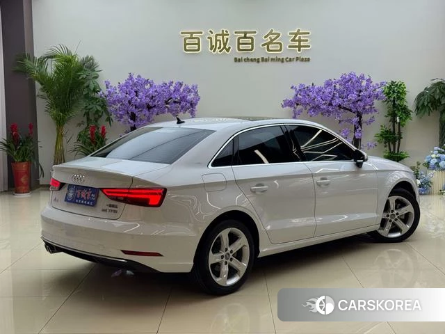 Audi A3 2021 Белый из Китая, фото 4