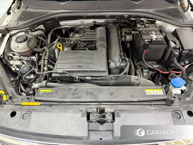Volkswagen Bora 2024 Белый из Китая, фото 4
