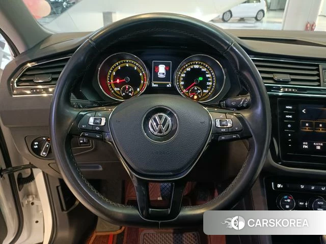 Volkswagen Tiguan L 2020 Белый из Китая, фото 4