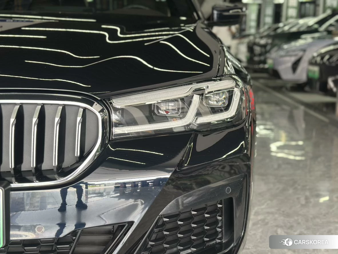 BMW 5 series PHEV 2022 Черный из Китая, фото 4