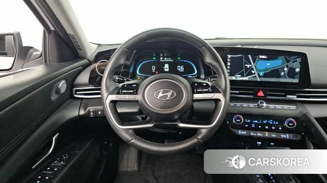Hyundai The New Avante (CN7) 2024 Белый из Кореи, фото 4