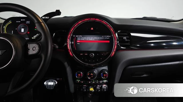 Mini Cooper Electric 2022 Черный из Кореи, фото 4