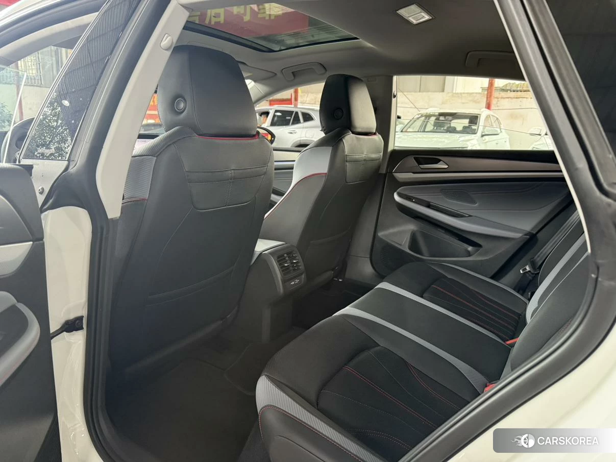 Volkswagen Lingdu 2023 Белый из Китая, фото 4