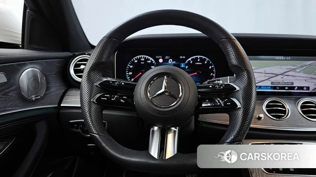 Mercedes-Benz E-Class W213 2022 Белый из Кореи, фото 4