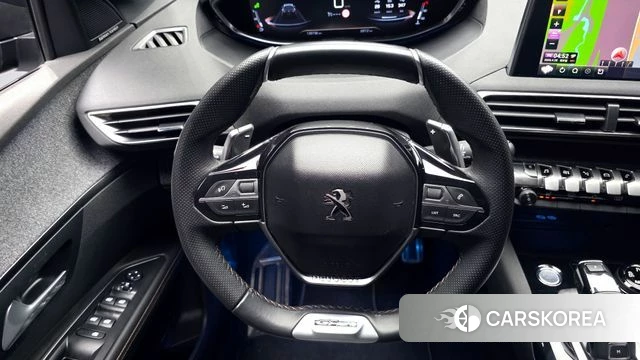 Peugeot 5008 second generation 2018 Серый из Кореи, фото 4