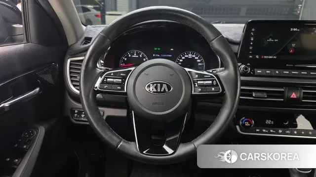 Kia Seltos 2021 Черный из Кореи, фото 4