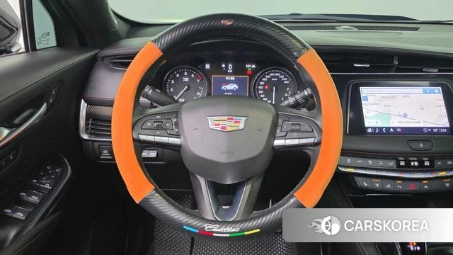Cadillac XT4 2023 Черный из Кореи, фото 4