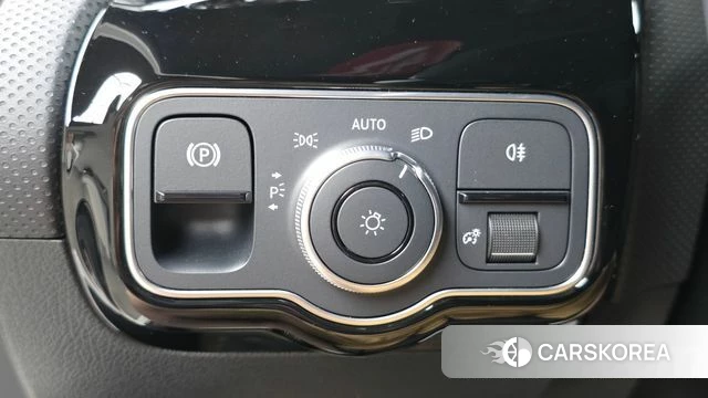 Mercedes-Benz A-Class W177 2022 Белый из Кореи, фото 4