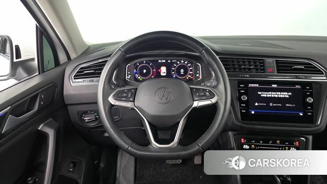 Volkswagen Tiguan second Generation 2022 Белый из Кореи, фото 4