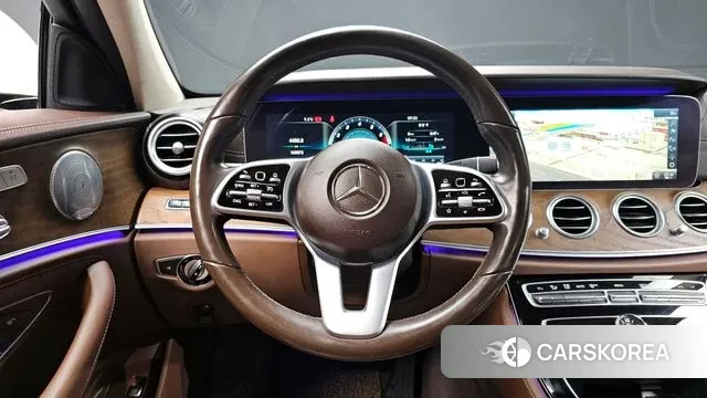 Mercedes-Benz E-Class W213 2019 Белый из Кореи, фото 4
