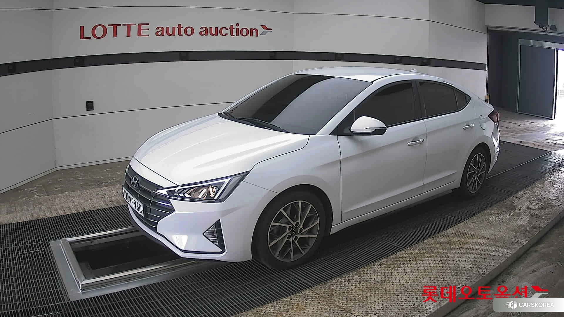 Hyundai Avante 2020 Polar White из Кореи, фото 4