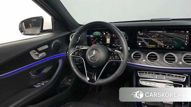 Mercedes-Benz E-Class W213 2023 Белый из Кореи, фото 4