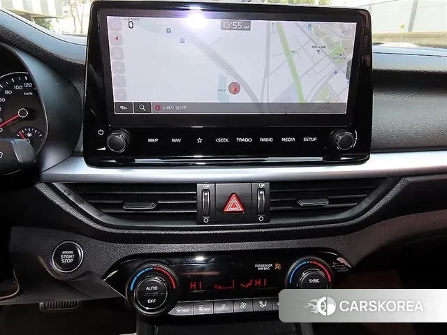 Kia The New K3 2nd generation 2021 Белый из Кореи, фото 4