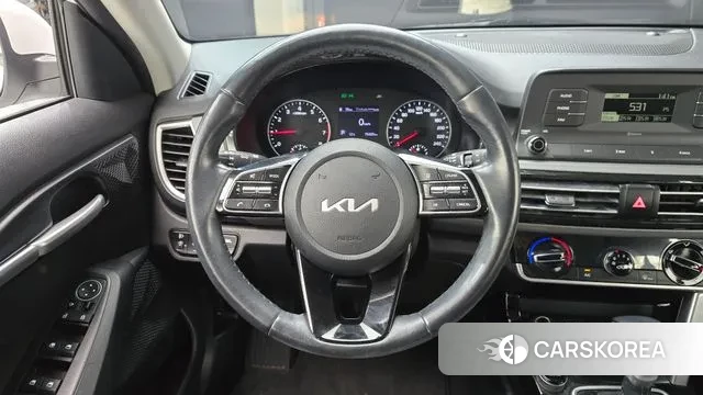 Kia Seltos 2022 Белый из Кореи, фото 4