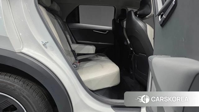Kia Di Ol Nu Niro 2023 Белый из Кореи, фото 4