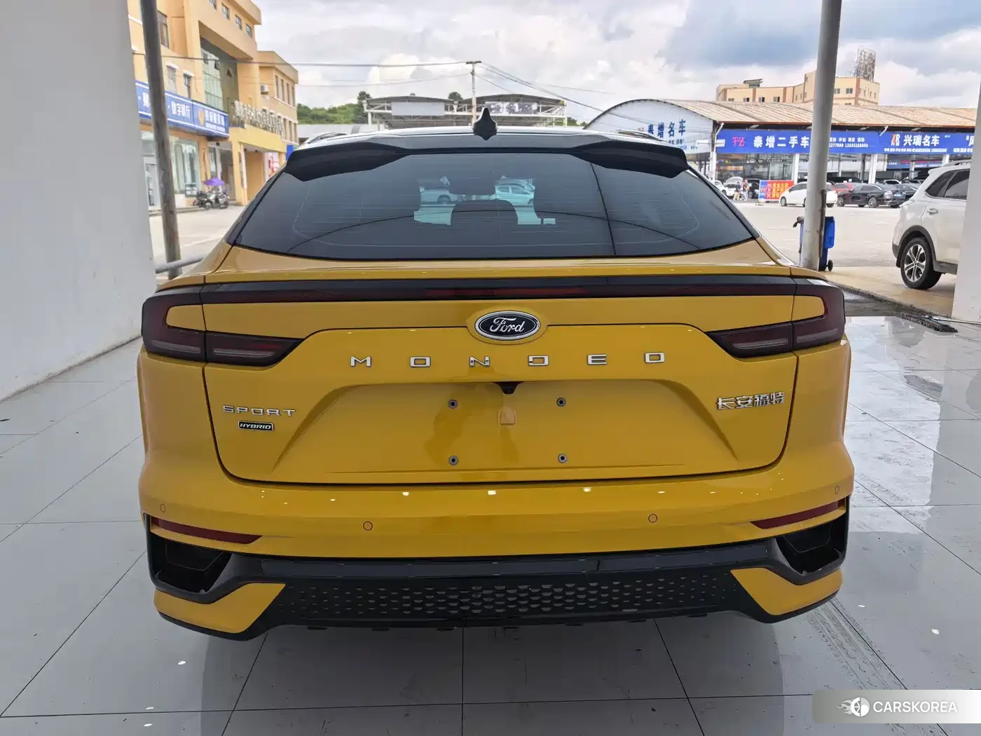 Ford Mondeo 2024 Yellow/orange из Китая, фото 4