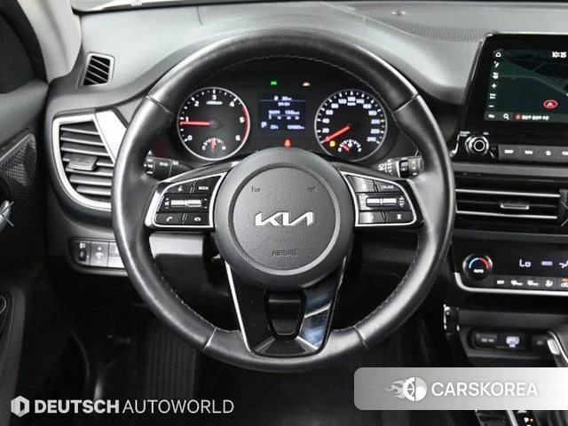 Kia Seltos 2022 Белый из Кореи, фото 4