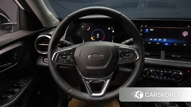 Chevrolet (GM Daewoo) Trax Crossover 2023 Белый из Кореи, фото 4