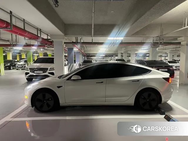 Tesla Model 3 2021 Белый из Кореи, фото 4
