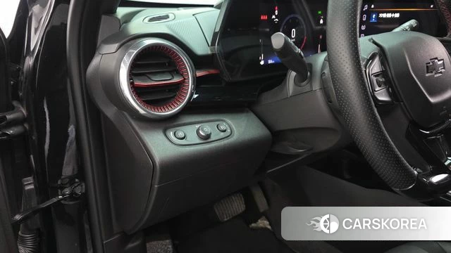 Chevrolet (GM Daewoo) Trax Crossover 2023 Черный из Кореи, фото 4