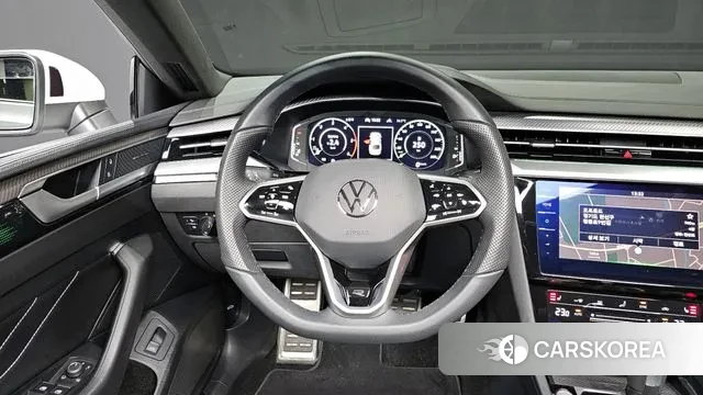 Volkswagen Arteon 2023 Белый из Кореи, фото 4