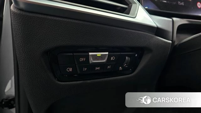 BMW 2 Series (G42) 2024 Цвет галактики из Кореи, фото 4