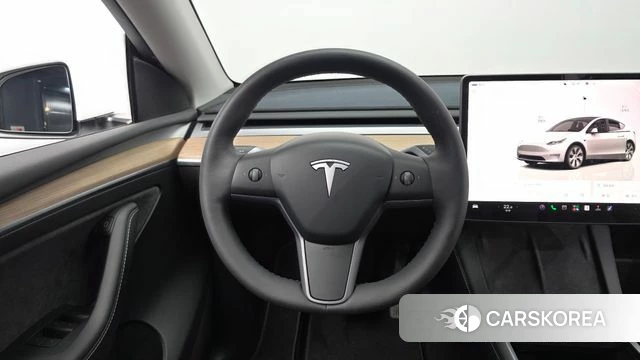 Tesla Model Y 2023 Белый из Кореи, фото 4