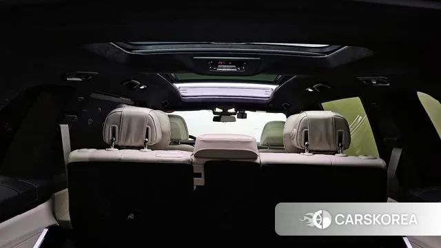 BMW X7 (G07) 2024 Черный из Кореи, фото 4