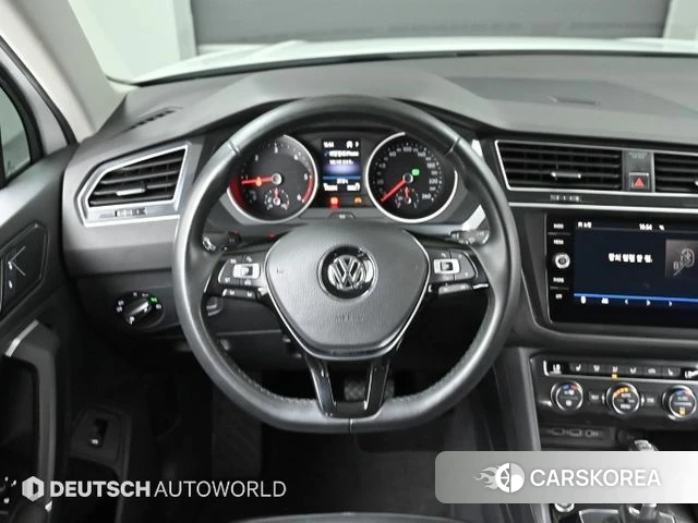 Volkswagen Tiguan second Generation 2018 Белый из Кореи, фото 4