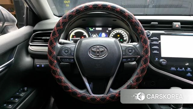 Toyota Camry (XV70) 2019 Серебристо-серый из Кореи, фото 4