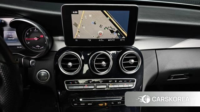 Mercedes-Benz C-Class W205 2018 Серебристо-серый из Кореи, фото 4