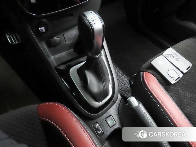 Renault Korea (Samsung) Clio 2018 Красный из Кореи, фото 4