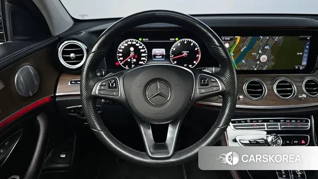 Mercedes-Benz E-Class W213 2018 Черный из Кореи, фото 4