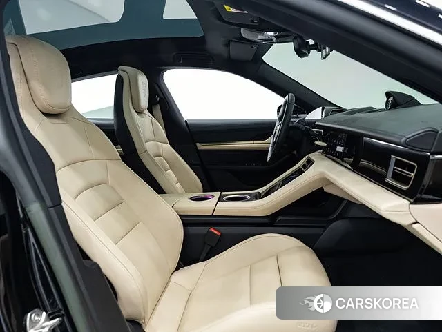 Porsche Taycan 2023 Черный из Кореи, фото 4