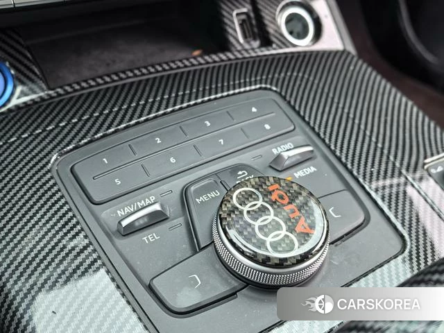 Audi Q5L 2021 Черный из Китая, фото 4