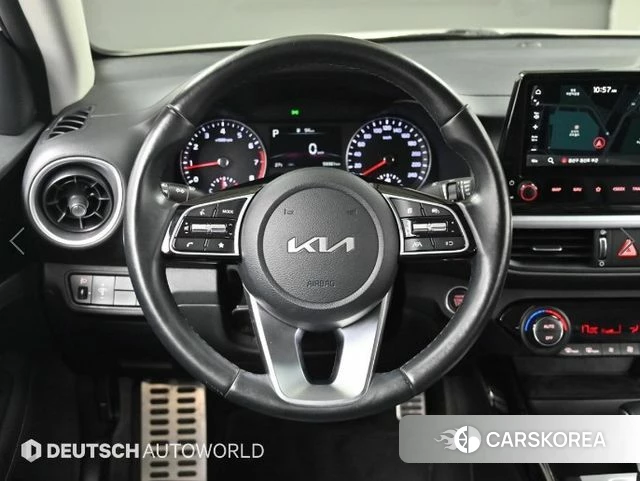Kia The New K3 2nd generation 2023 Белый из Кореи, фото 4