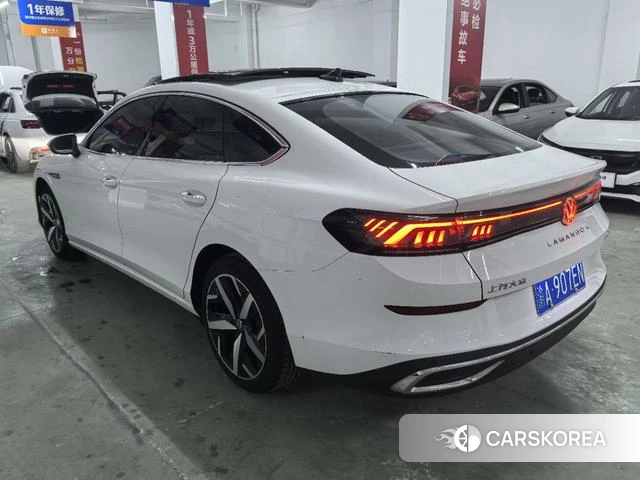 Volkswagen Lingdu 2023 Белый из Китая, фото 4