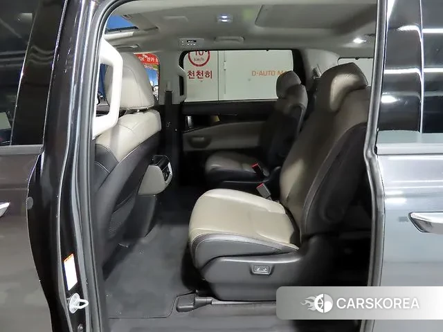 Kia The New Carnival 4th Generation 2024 Черный из Кореи, фото 4