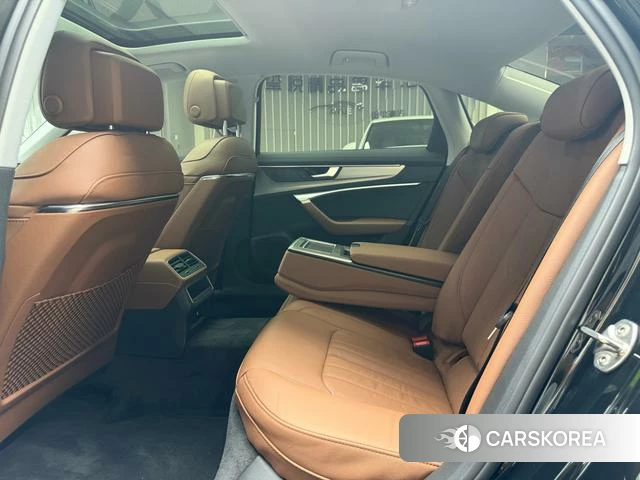 Audi A6L 2022 Черный из Китая, фото 4