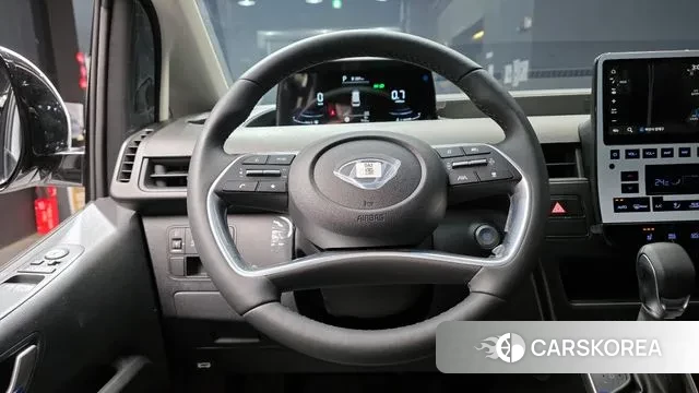 Hyundai Staria 2025 Белый из Кореи, фото 4