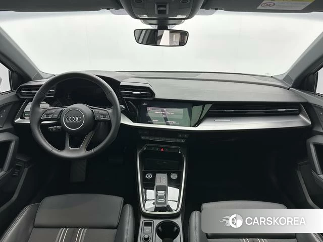Audi A3 2023 Белый из Китая, фото 4