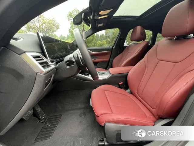 BMW 4 series 2025 Серебристо-серый из Китая, фото 4