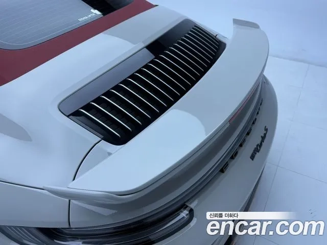 Porsche 911(992) 2023 Серебристо-серый из Кореи, фото 4