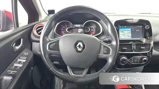 Renault Korea (Samsung) Clio 2018 Красный из Кореи, фото 4