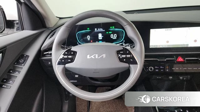 Kia Di Ol Nu Niro 2023 Белый из Кореи, фото 4