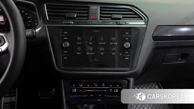 Volkswagen Tiguan second Generation 2021 Белый из Кореи, фото 4